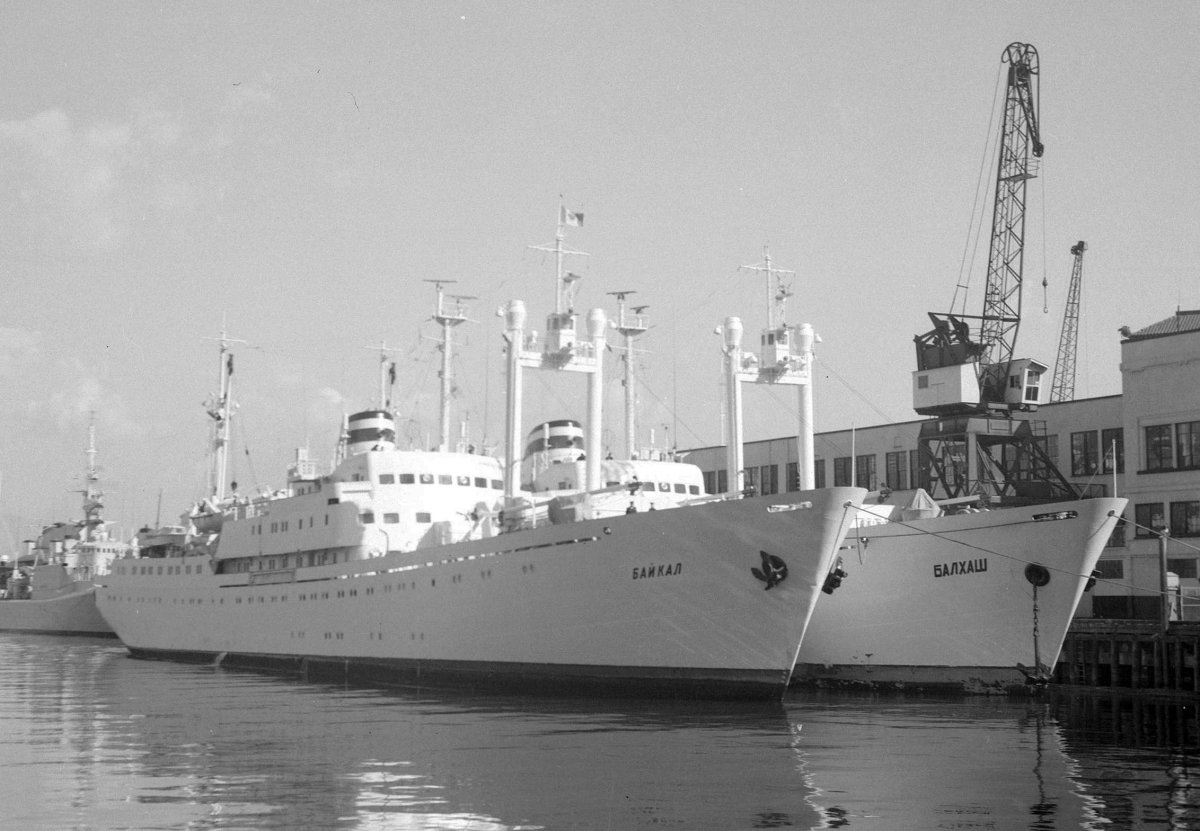 Судно Балхаш гидрографическое