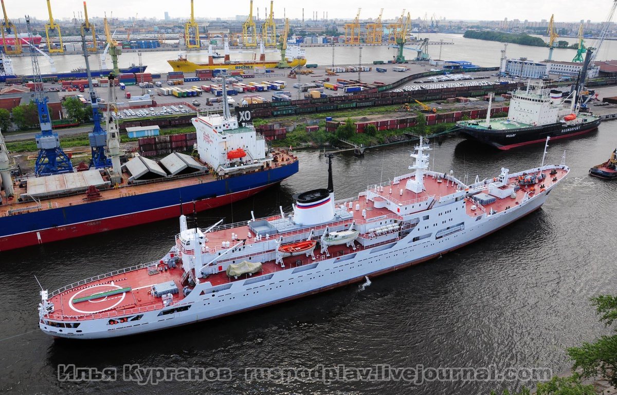 Адмирал Владимирский судно