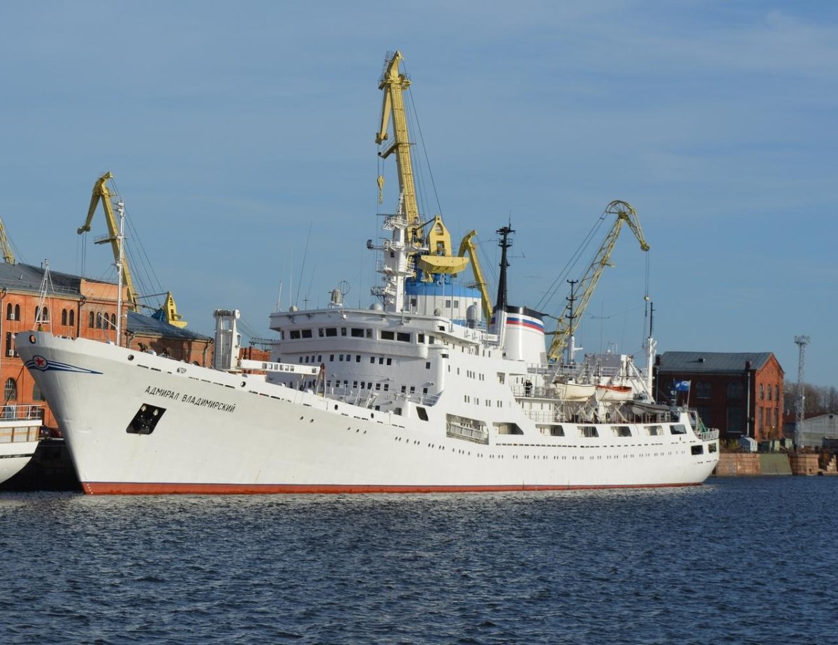 Океанографическое судно Адмирал Владимирский