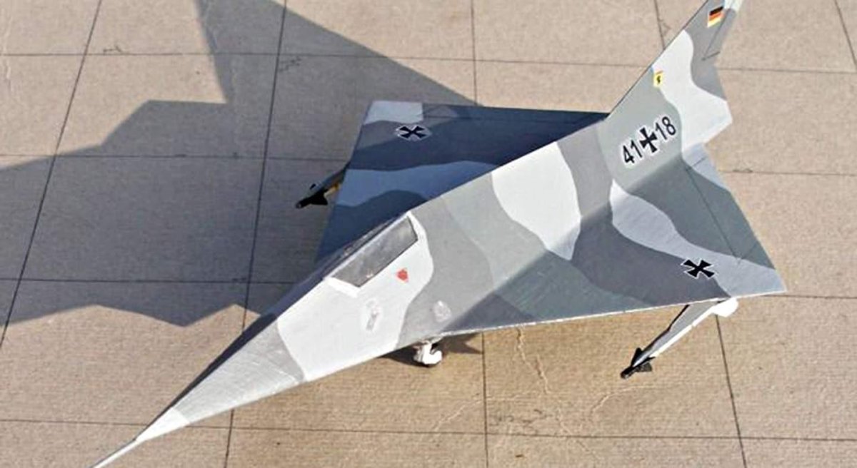 Стелс бомбардировщик Германии