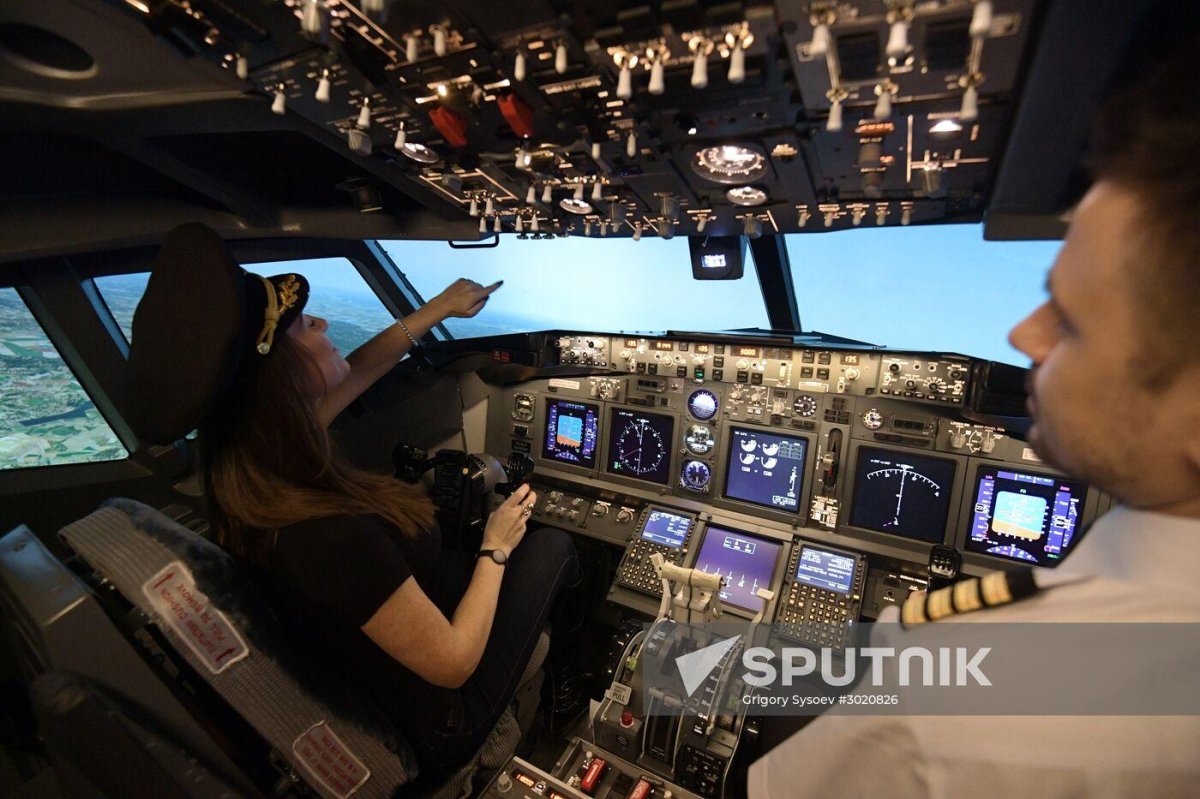 Авиатренажер в Москве Боинг 737 Коламбус