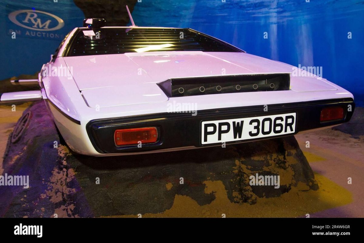 Lotus Esprit 007 James Bond