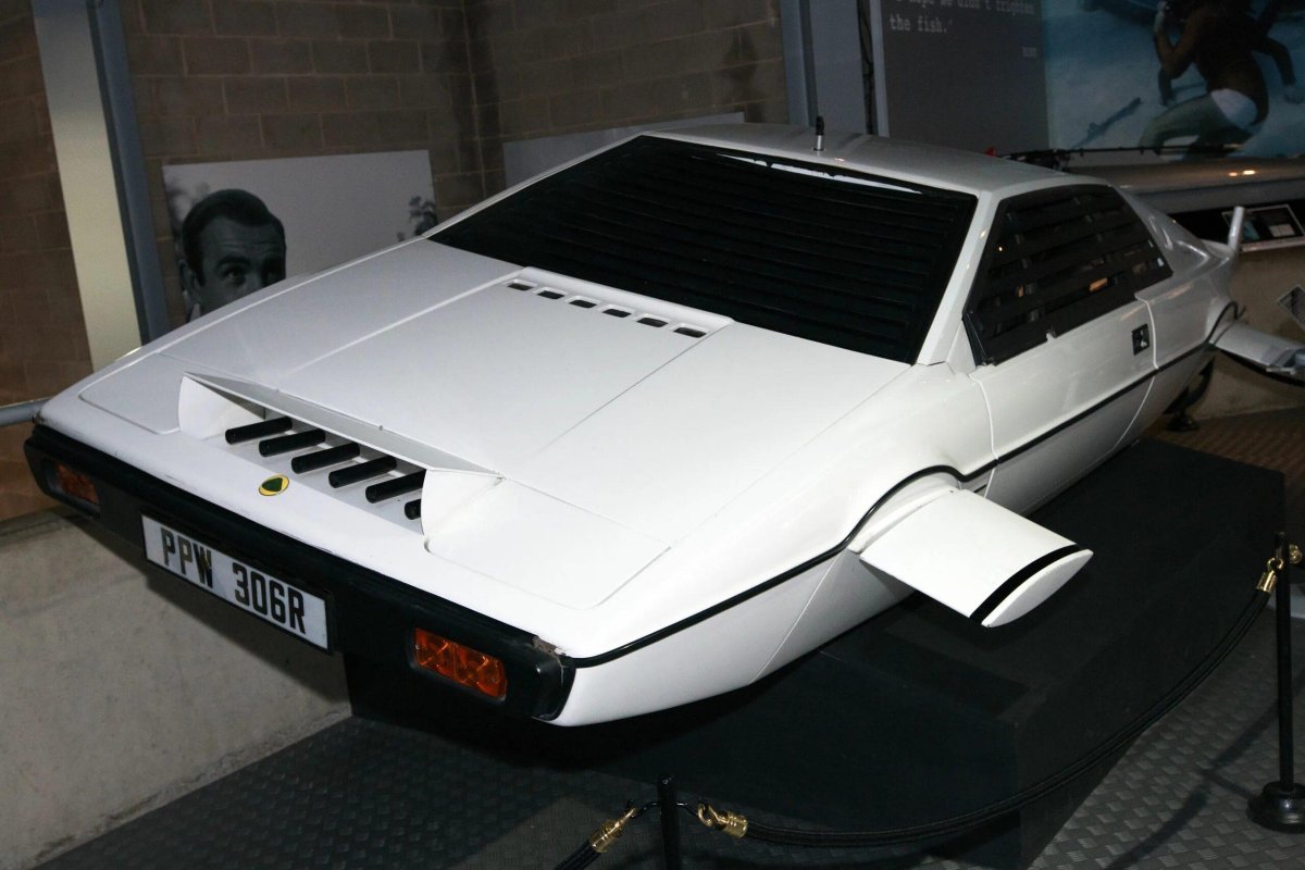 Lotus Esprit субмарина