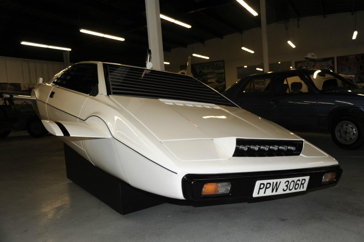 Lotus Esprit 1977 Bond