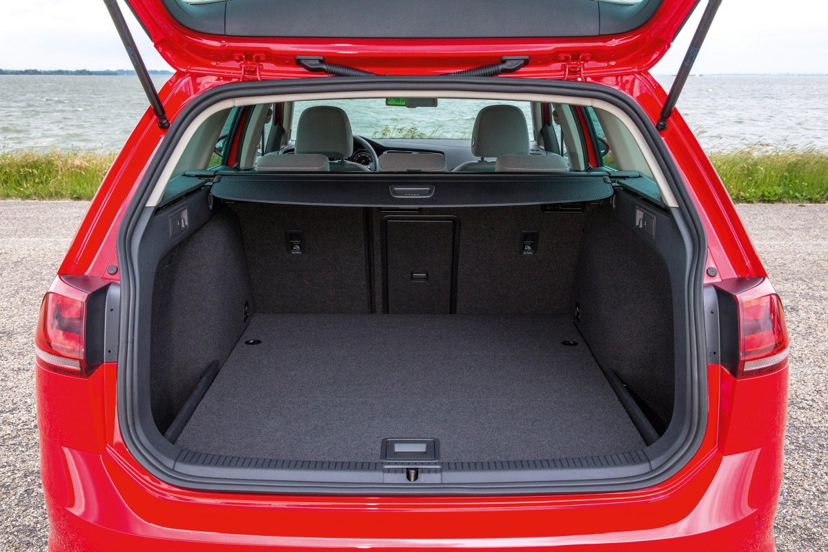 Volkswagen Golf 3 багажник