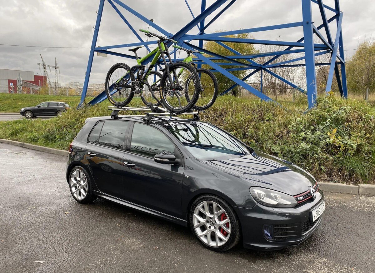 Багажник Thule гольф 6