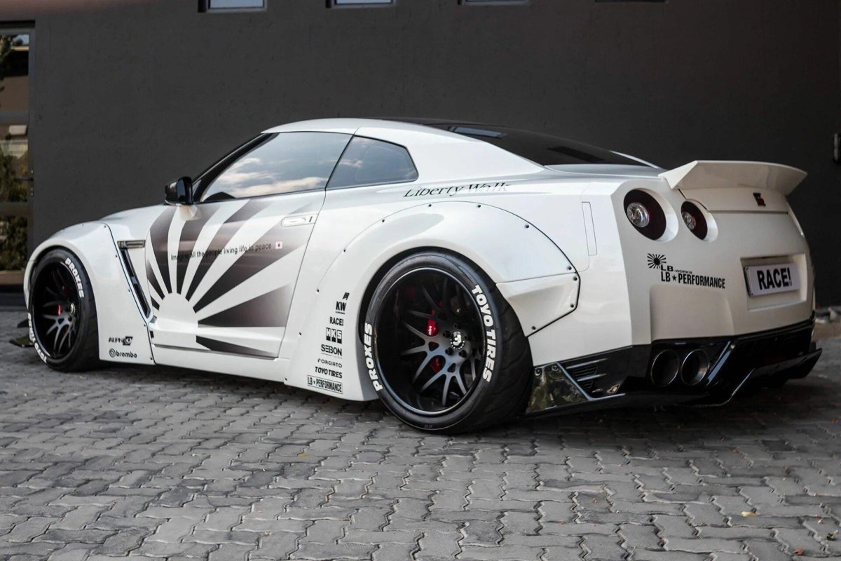 Nissan GTR 35