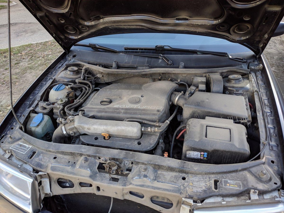 Skoda Octavia Tour 1.4 подкапотное