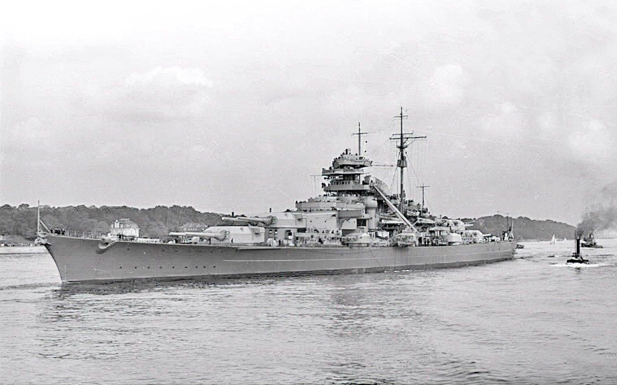 Линкор «бисмарк», 1940 год