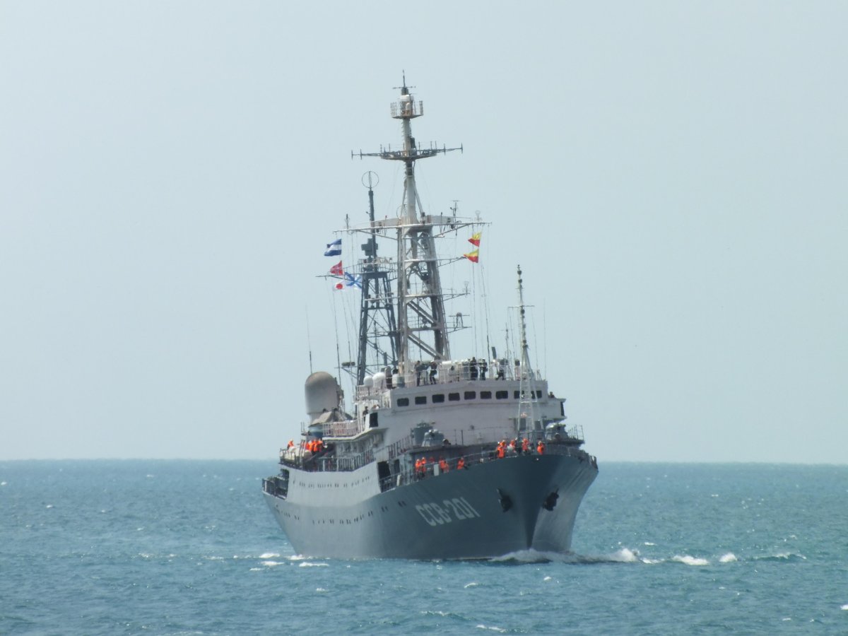 Военный корабль ссв201 приазове