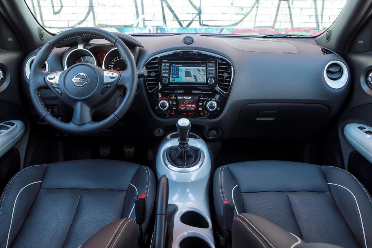 Nissan Juke 2015 салон