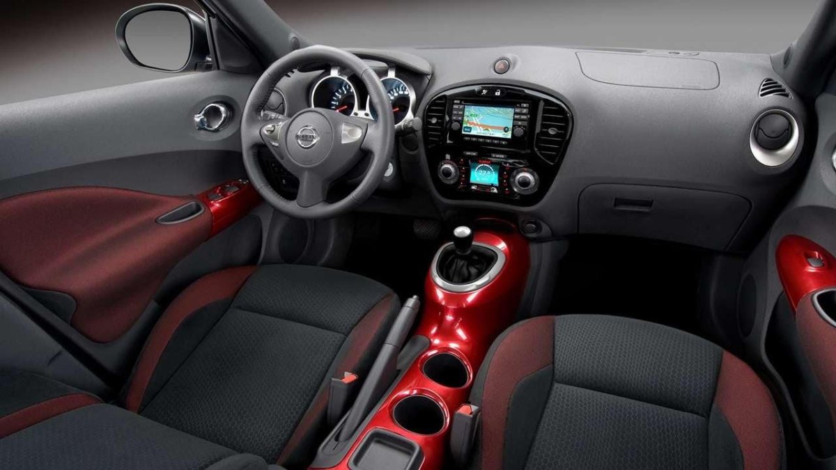 Nissan Juke 2010 салон