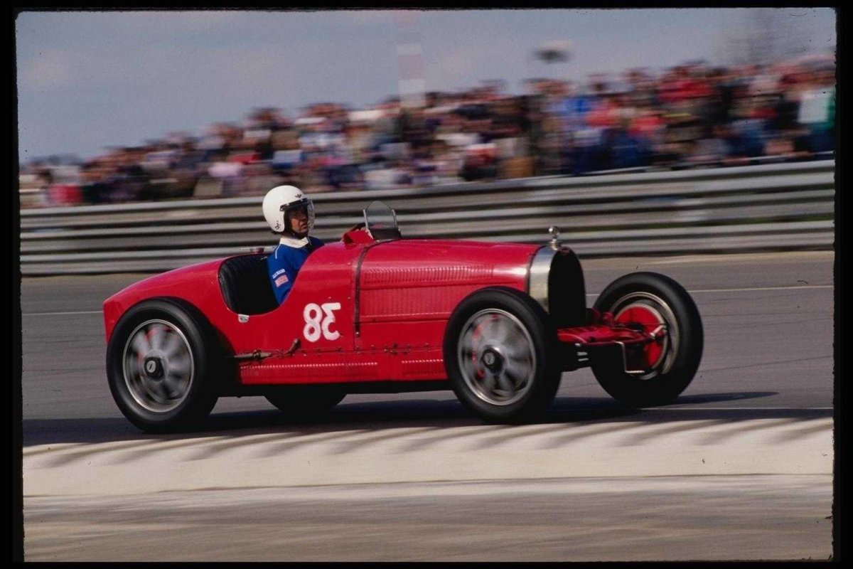 Bugatti Type 100 Concept Макс скорость.
