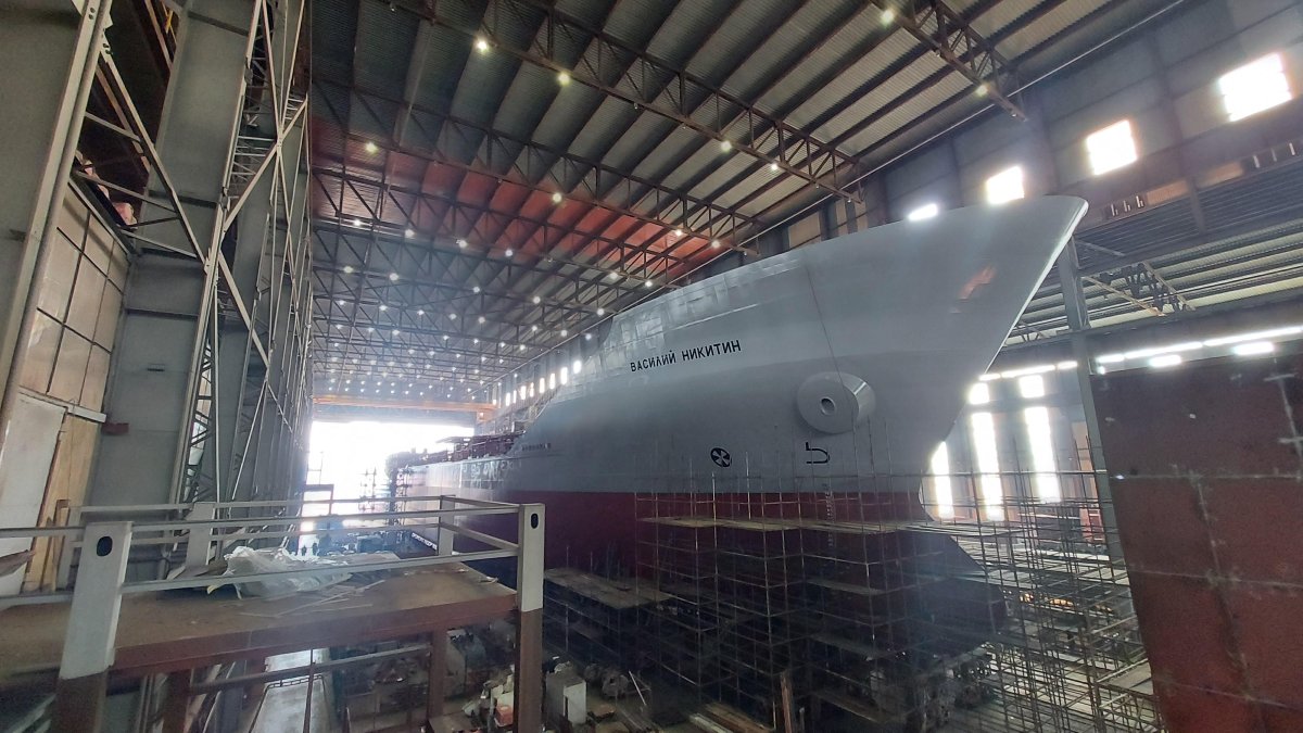 Средний морской танкер «Василий Никитин»