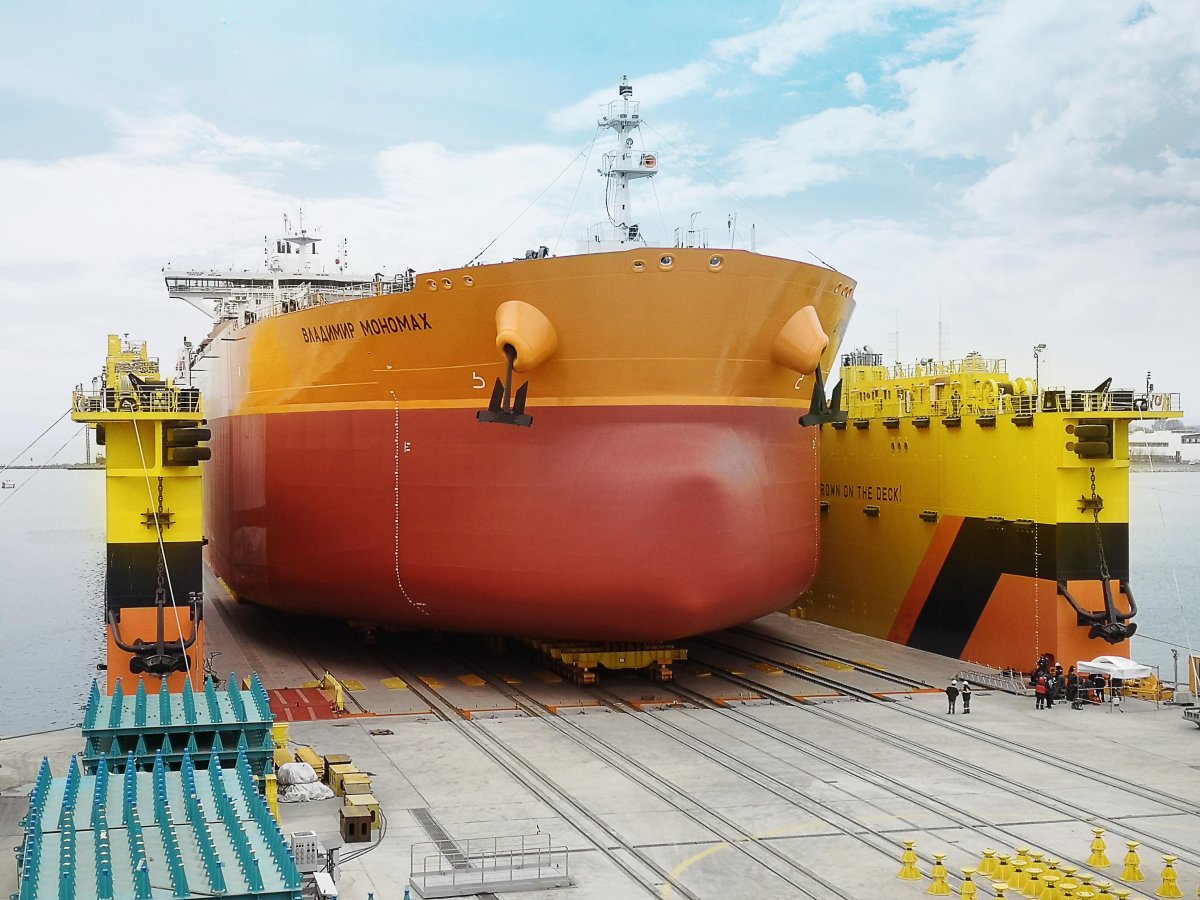 Танкер класса «Афрамакс» – «Владимир Мономах»