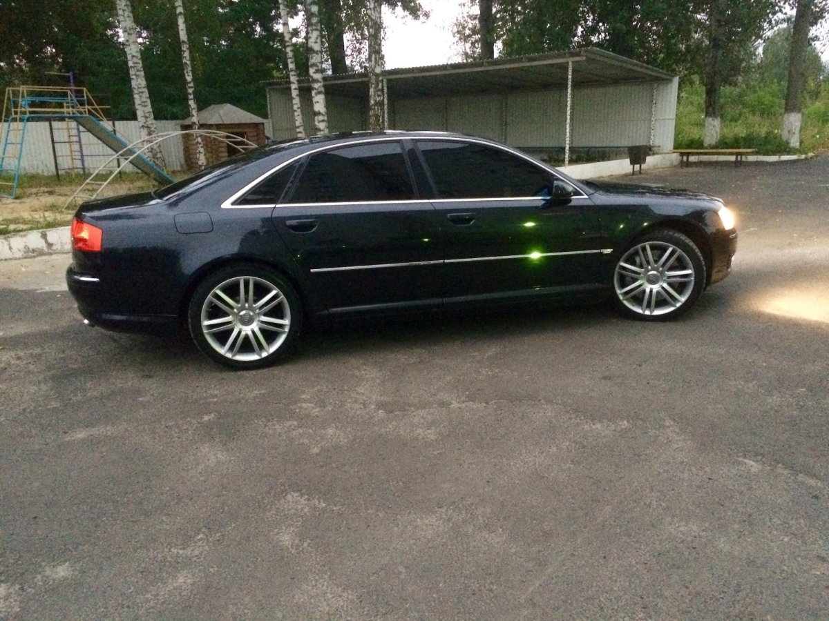 Audi a8 r20