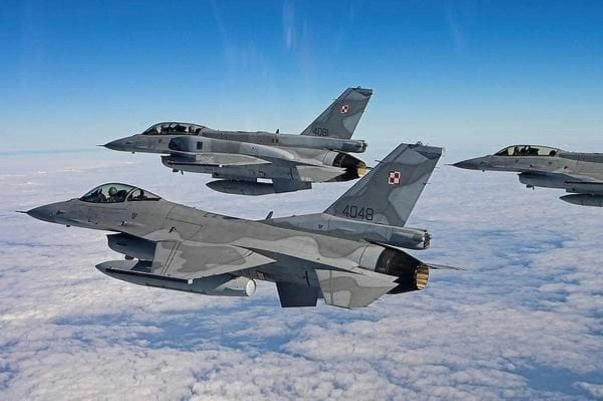 F16 ВВС Польши