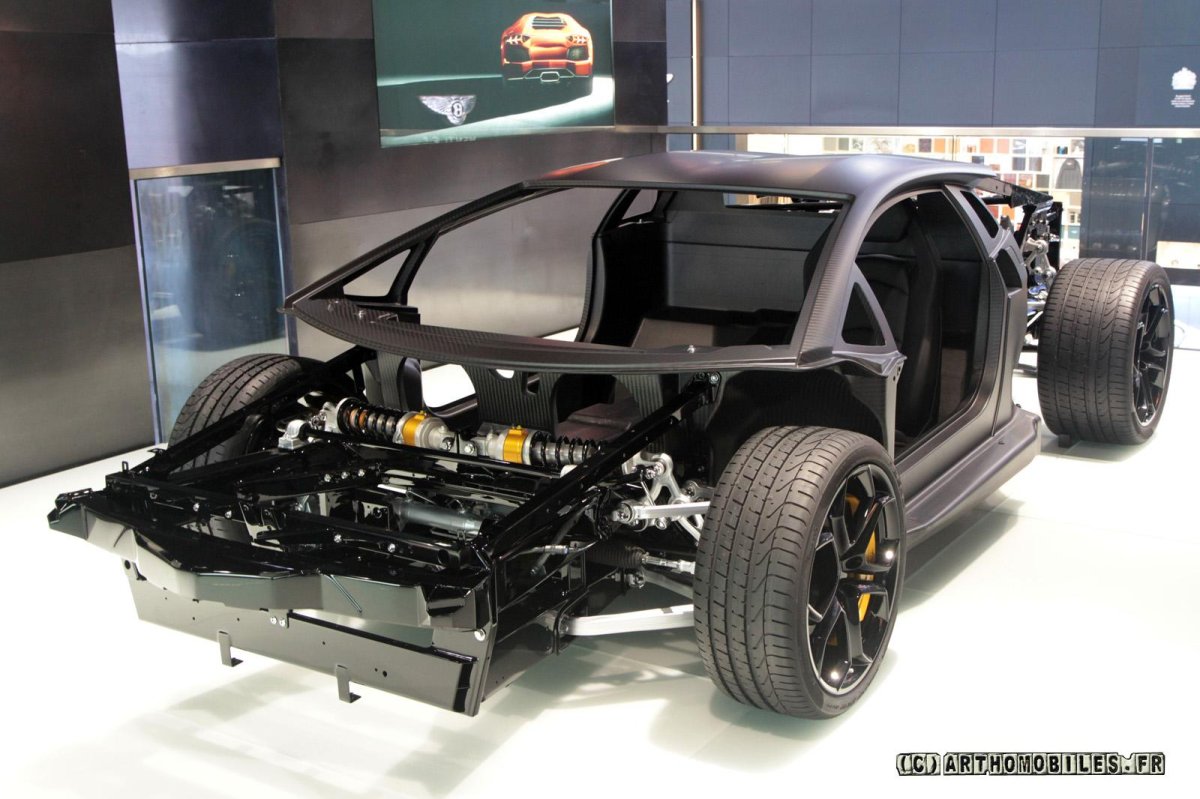 Монокок Ламборджини авентадор