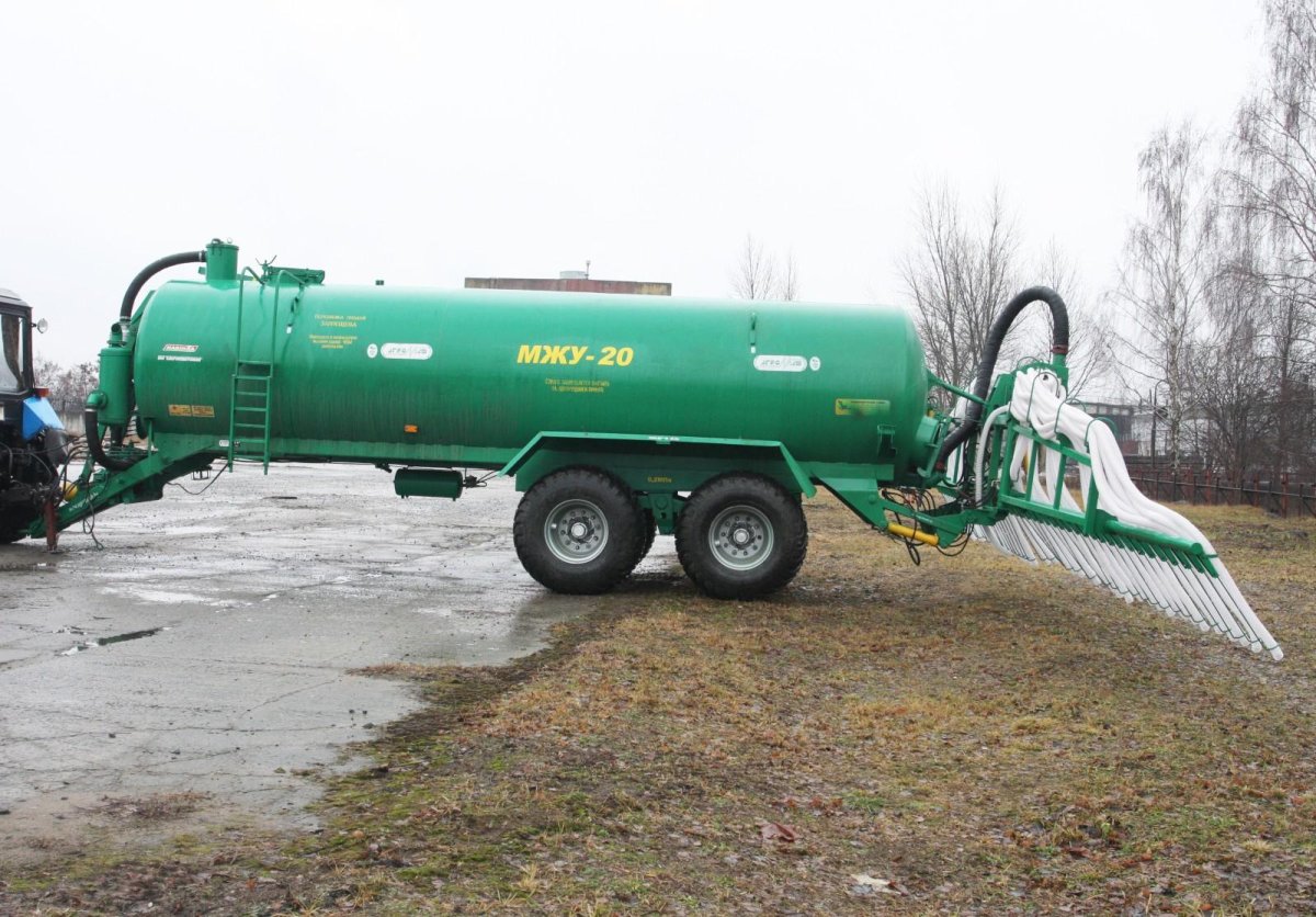 Машина для внесения жидких органических удобрений МЖУ-16
