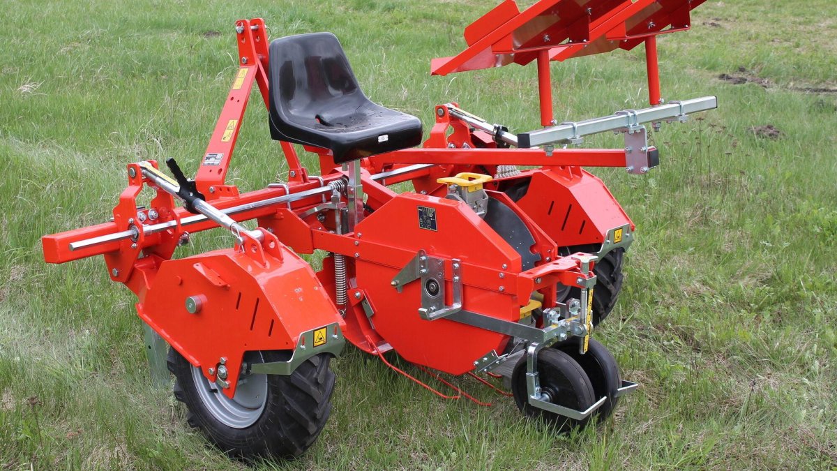 МЛУ-1 Лесопосадочная машина