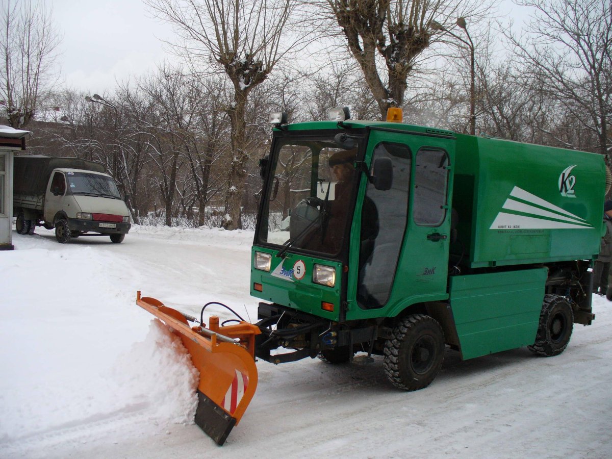 Коммунальная вакуумная тротуароуборочная машина МК-1500м2