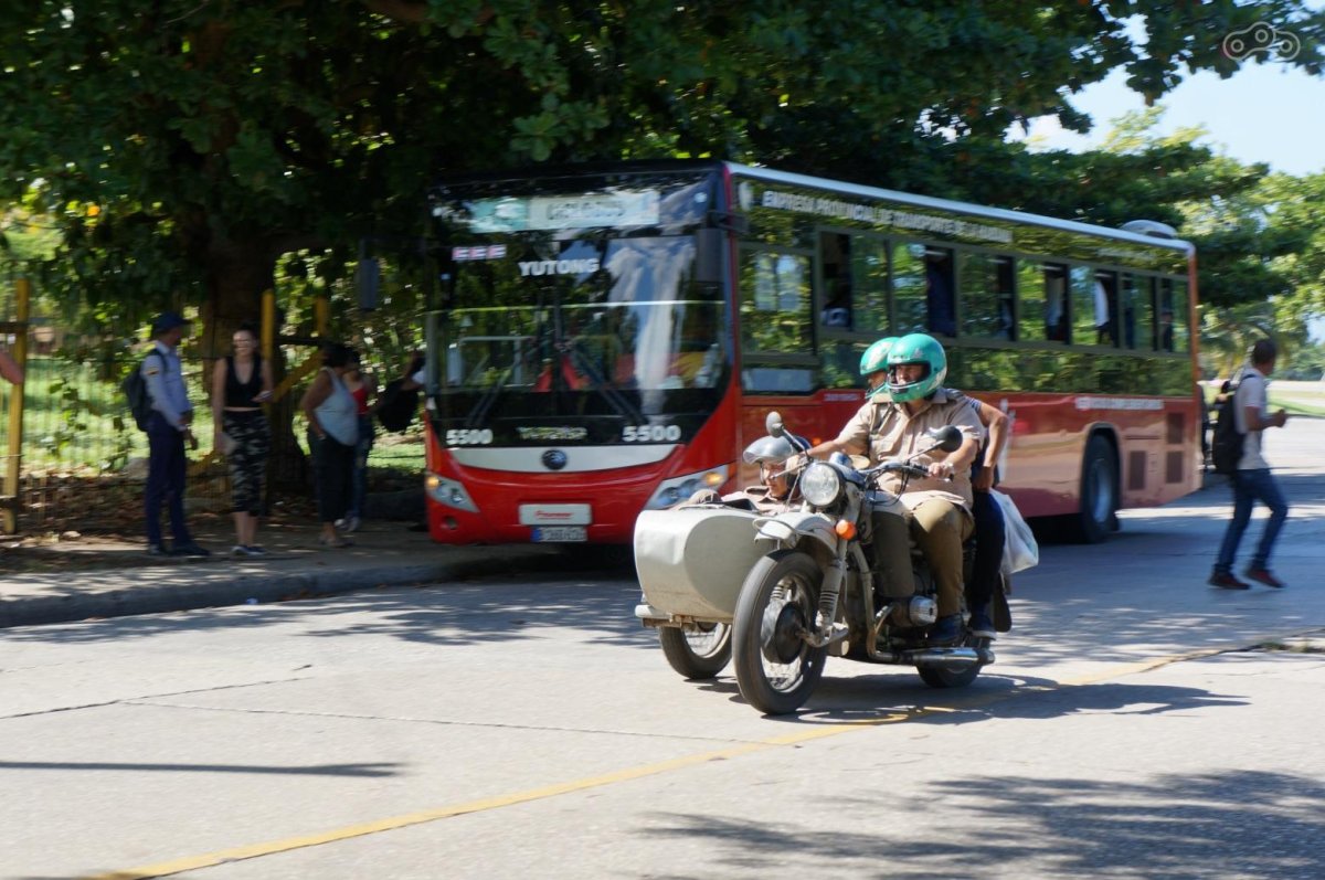 Советские мотоциклы на Кубе