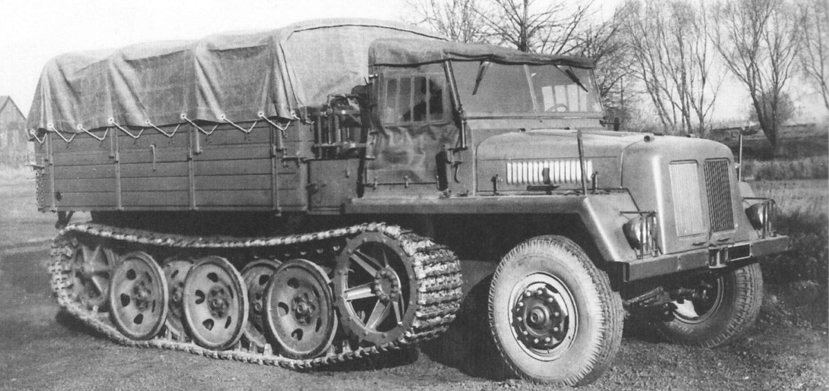 Полугусеничные тягачи «Tatra Famo f3»