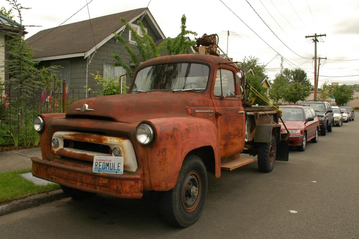 International Harvester l-170