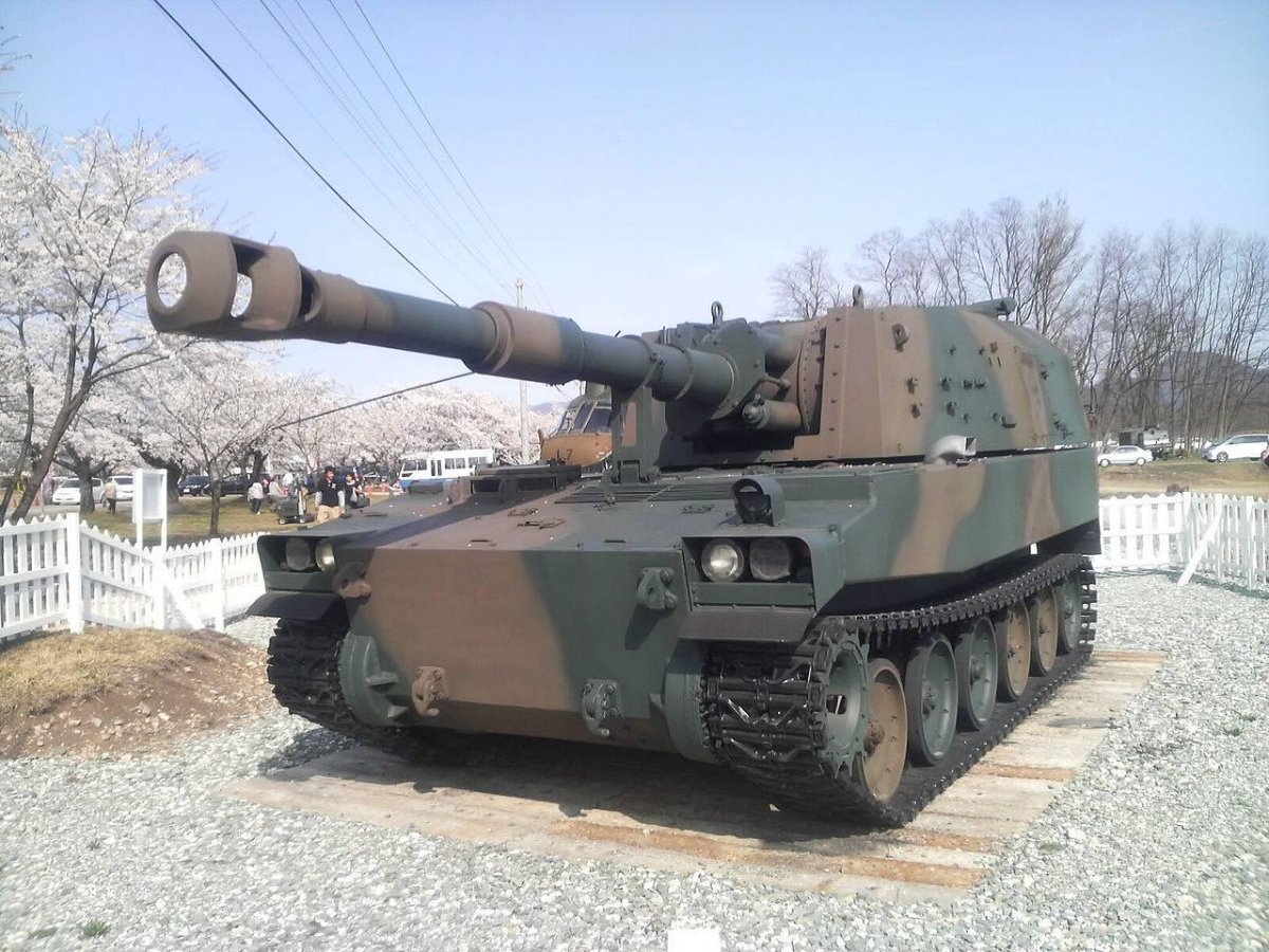 Type 75 155mm self-Propelled Howitzer