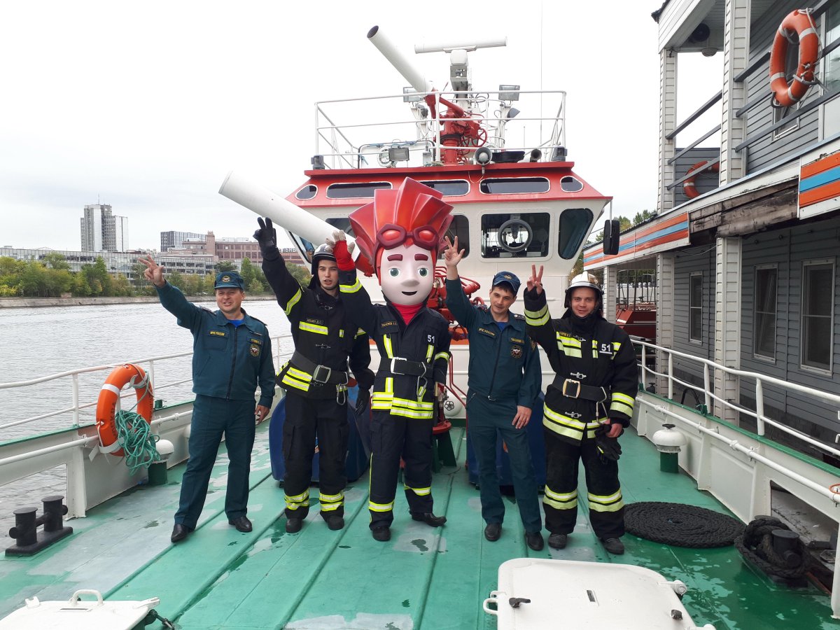 Пожарные корабли МЧС России
