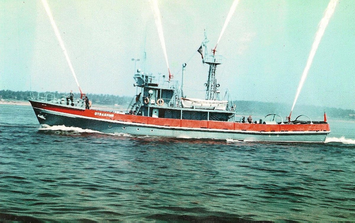 Пожарный катер пр.364