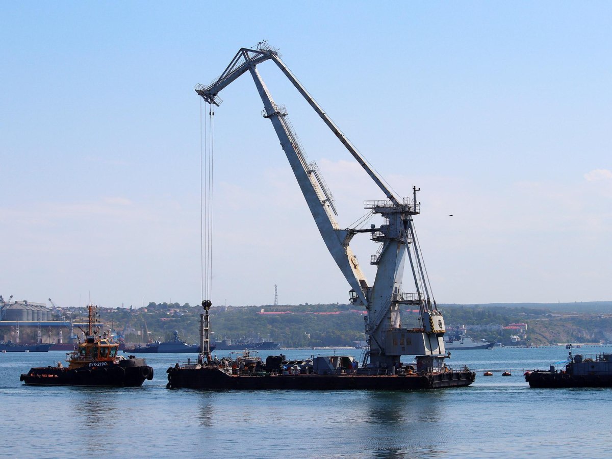 Плавучий кран Волгарь