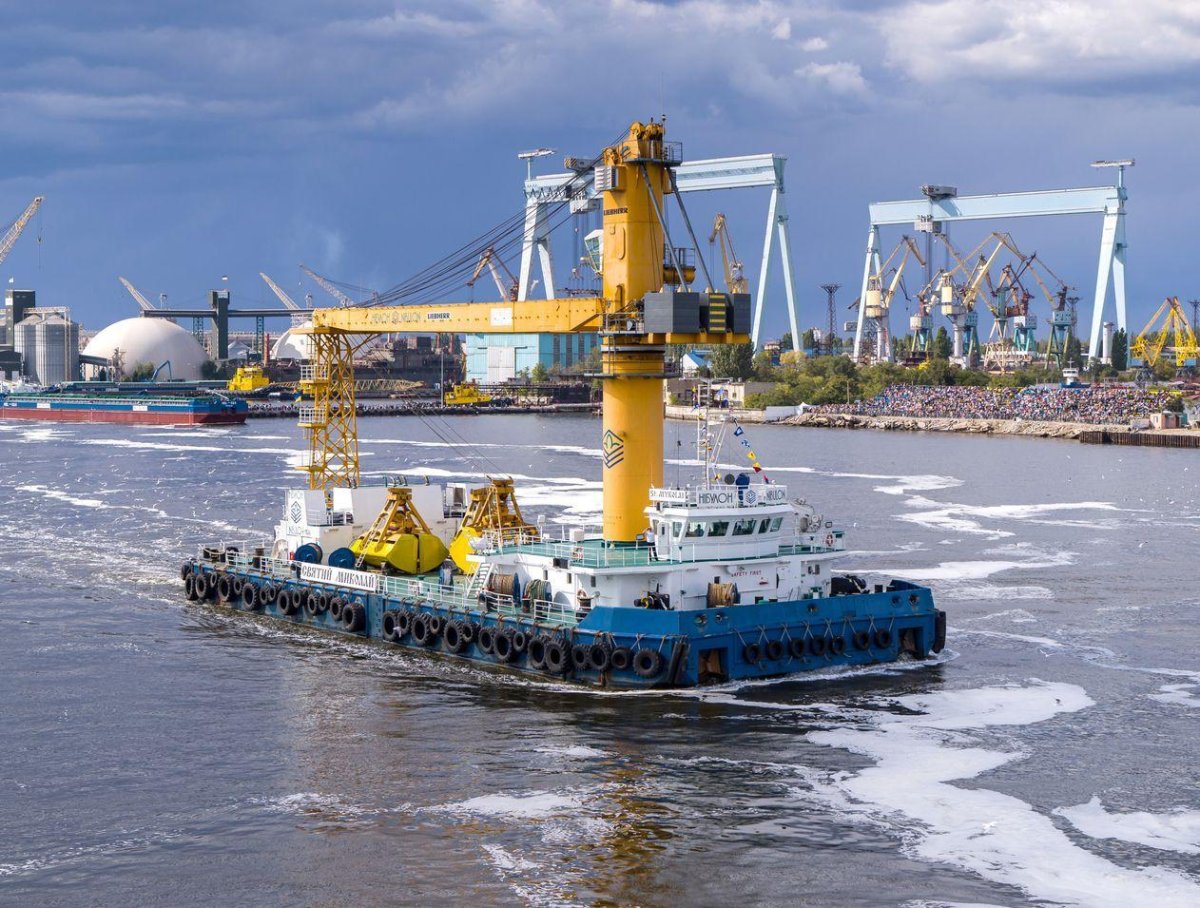 Плавучий кран Нибулон Макс
