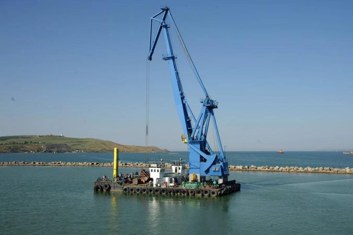 Плавкран Волгарь