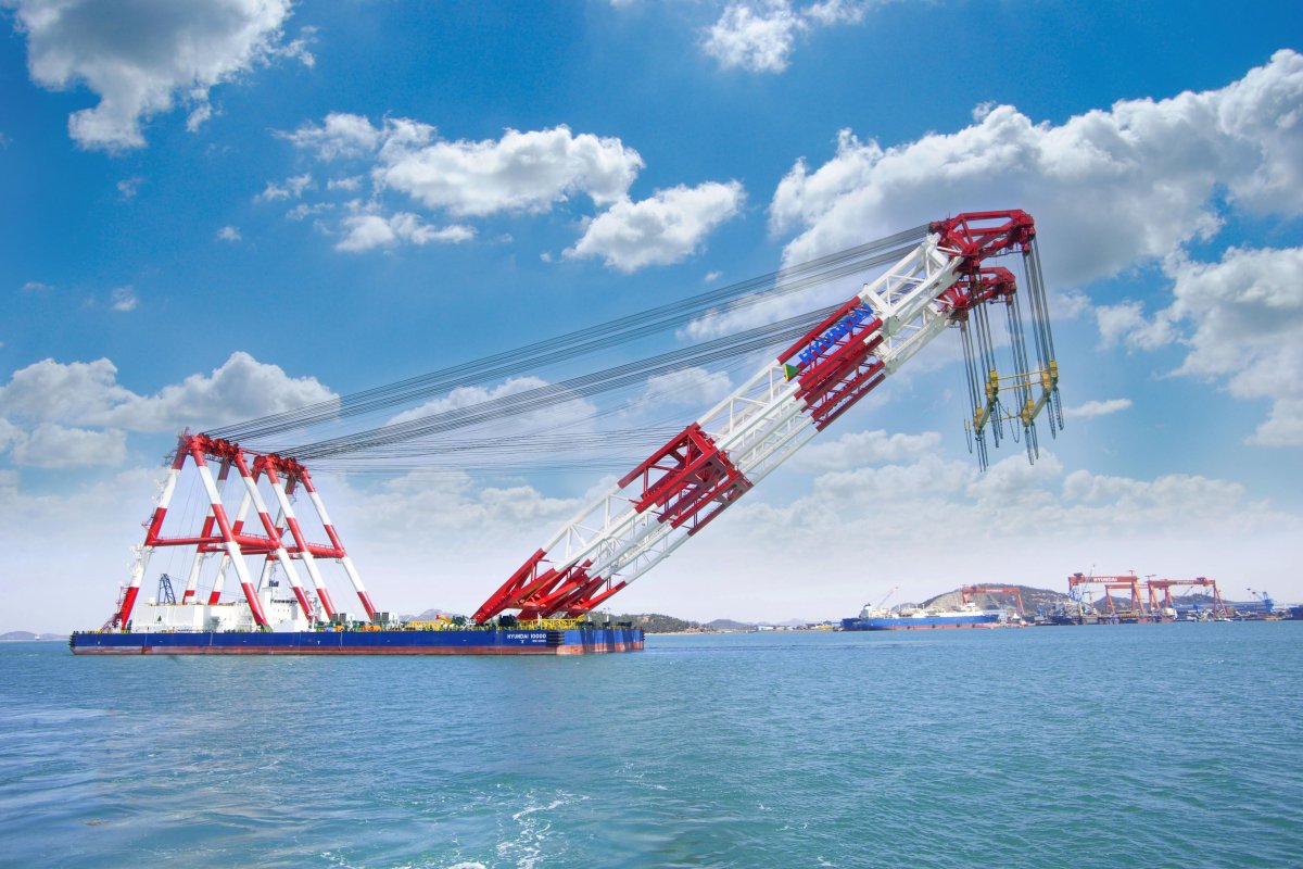 Hyundai-10000 плавучий подъемный кран