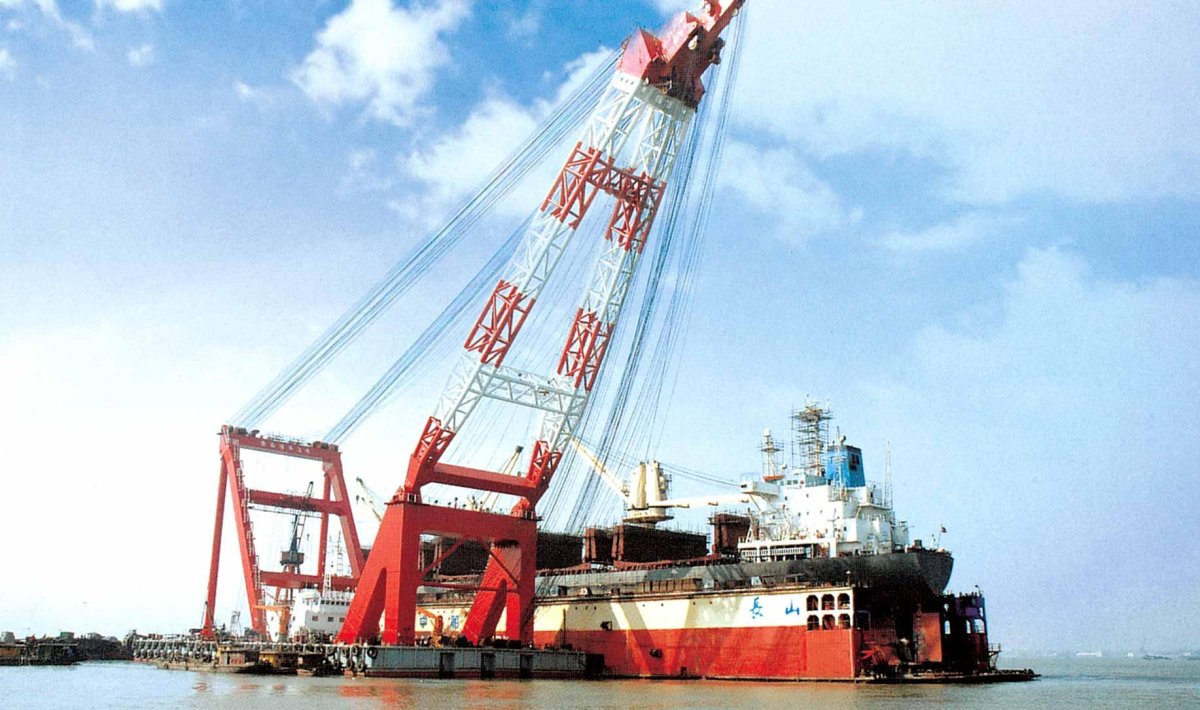 Hyundai-10000 плавучий подъемный кран