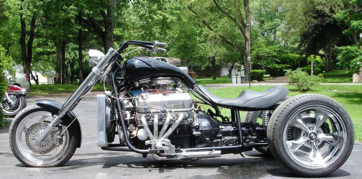 Трайк с двигателем v6