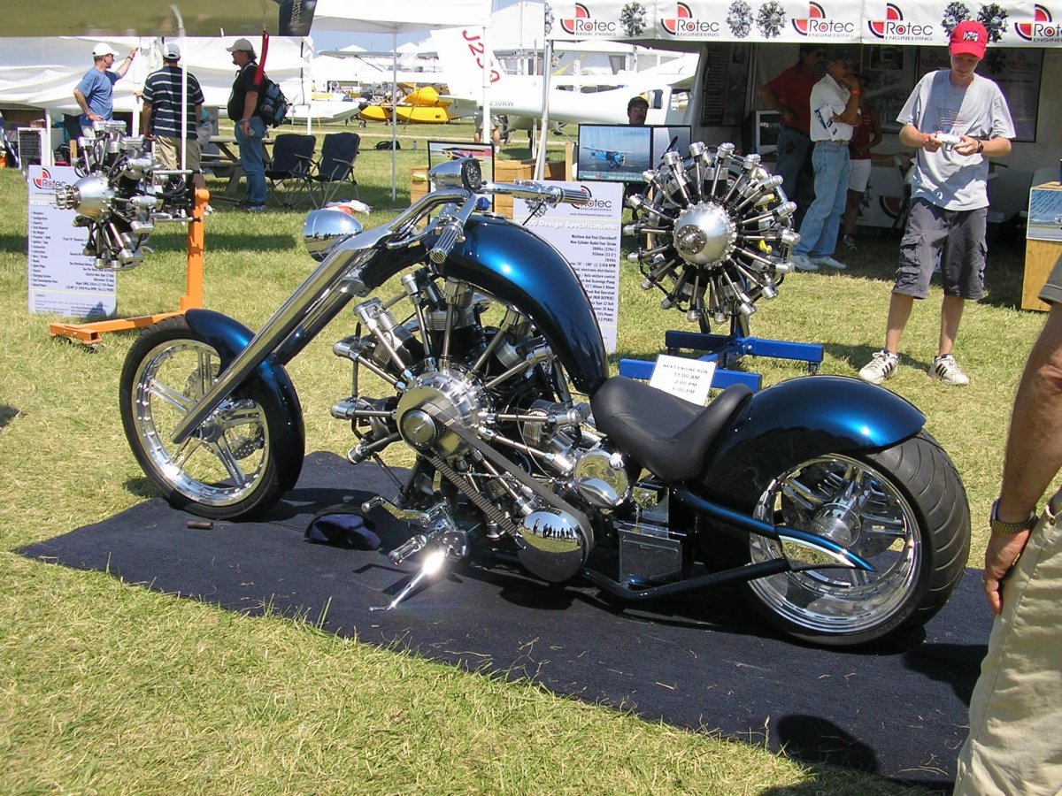 Мотоцикл с двигателем Линкольн 12