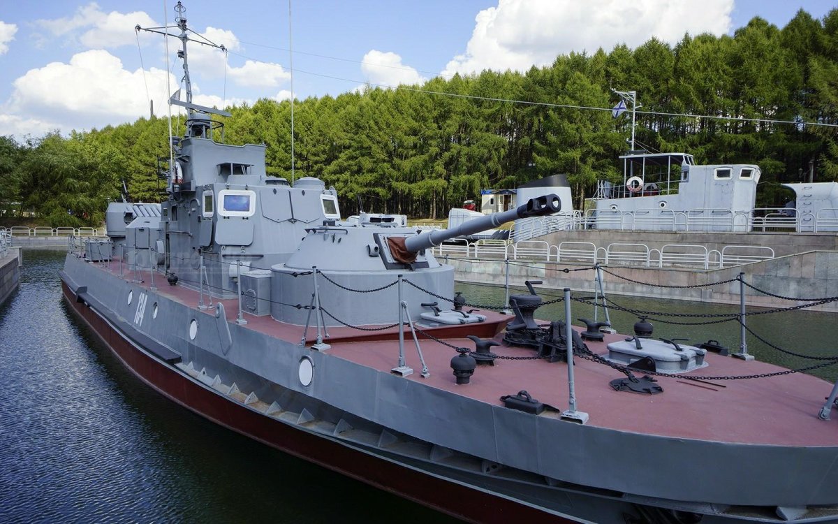 Катер 1204 Шмель