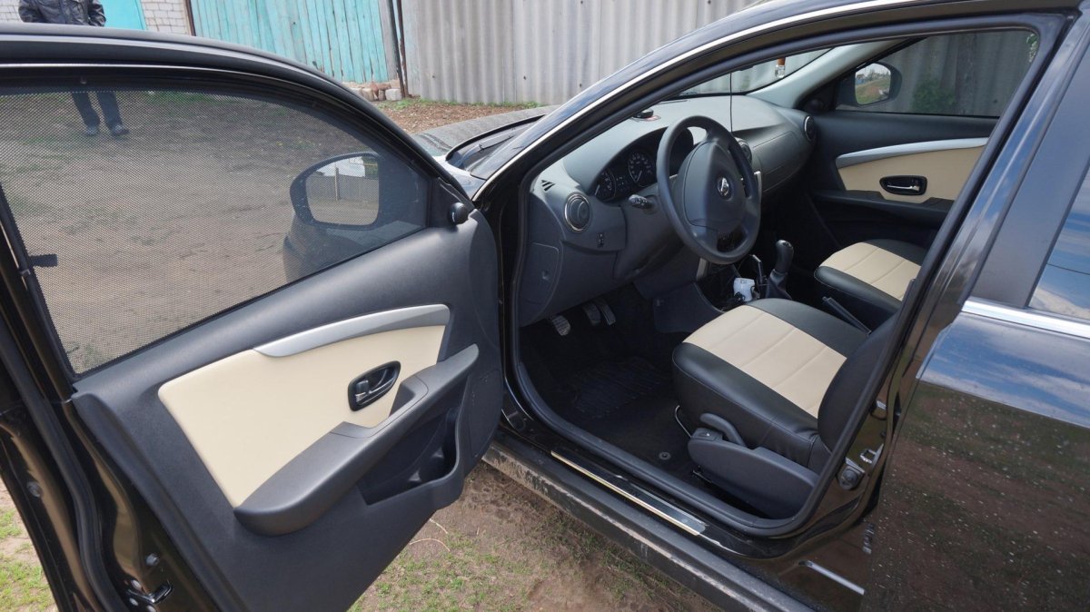 Nissan Almera g15 салон