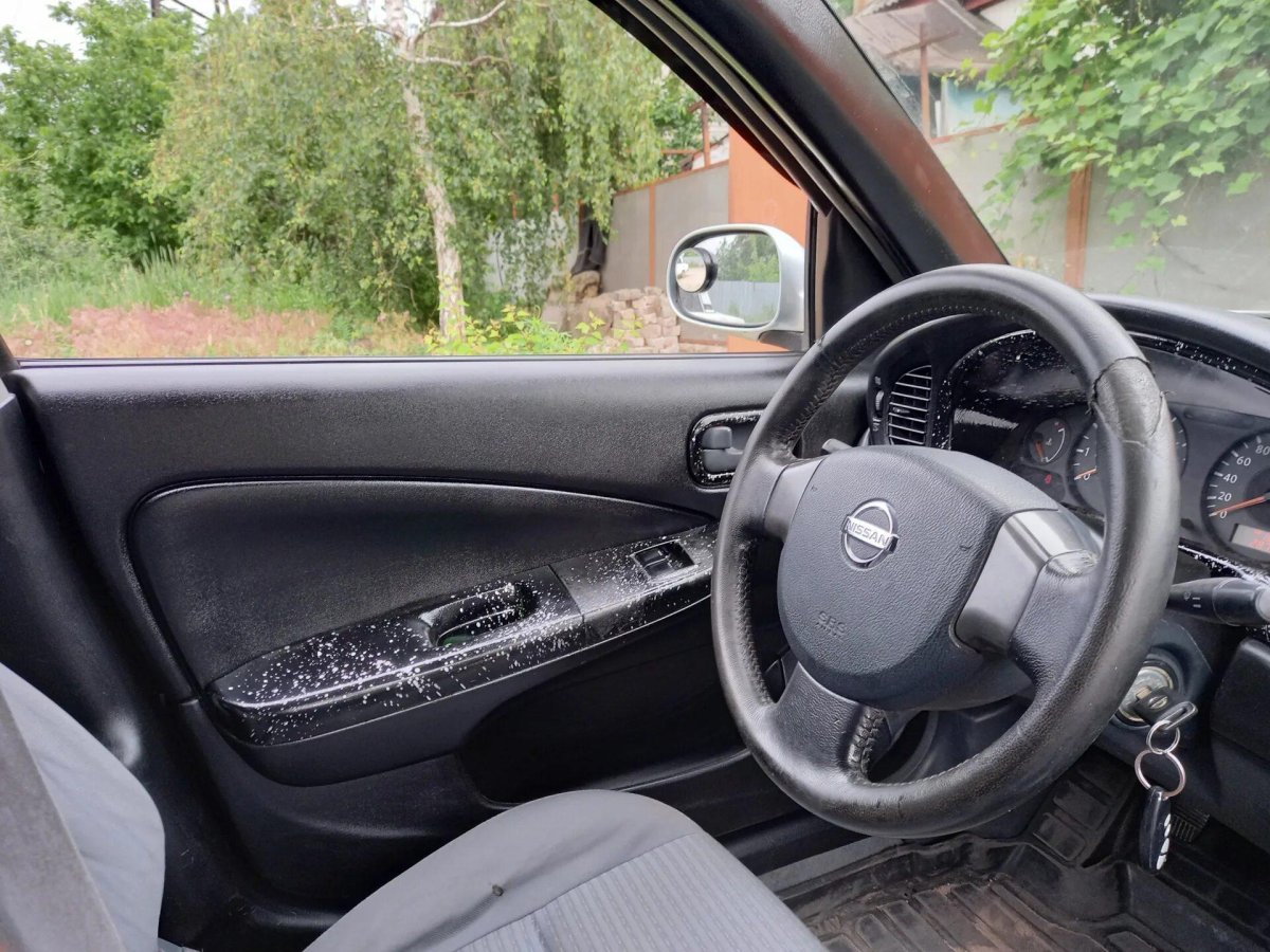 Покраска салона Ниссан Альмера Классик