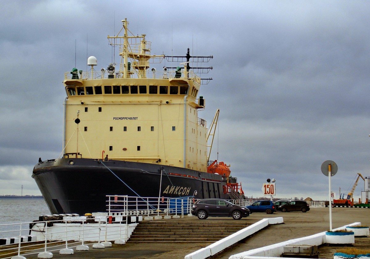Диксон корабль Архангельск