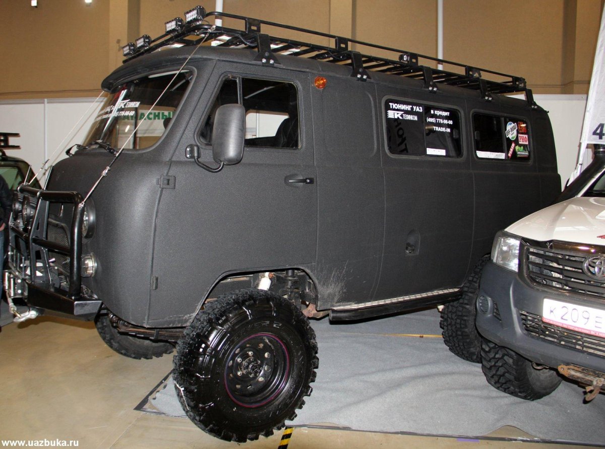 Выставка внедорожников