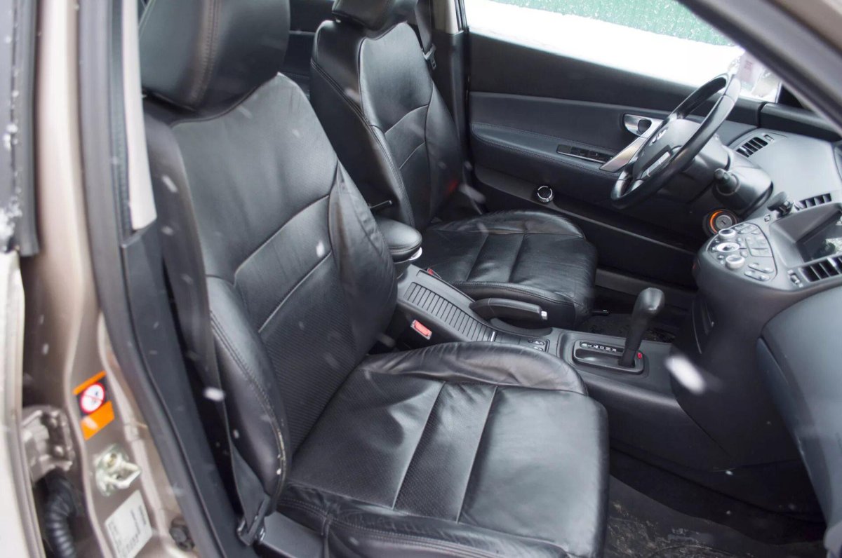 Ниссан премьера сиденья