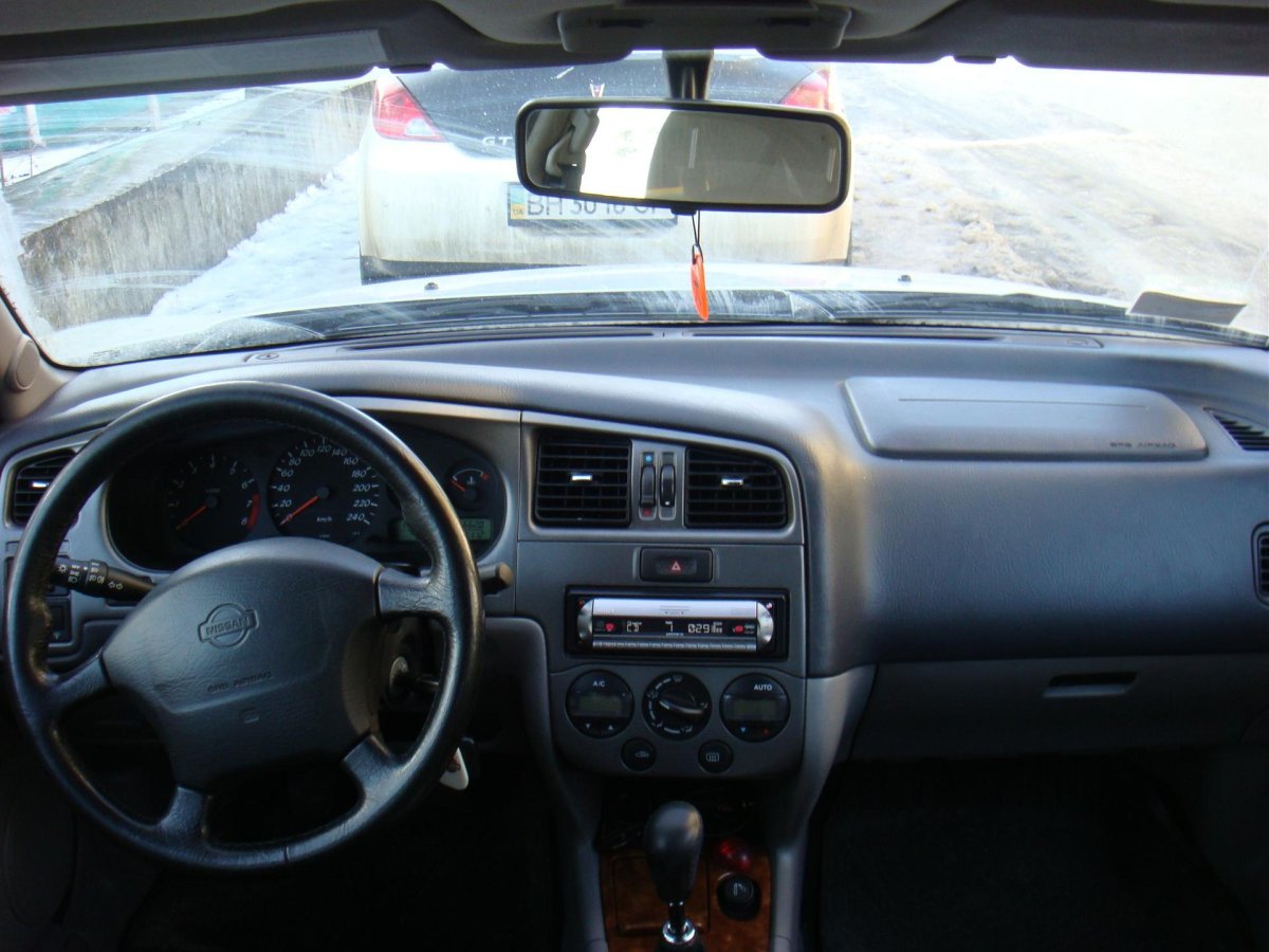 Nissan primera p11-144 салон