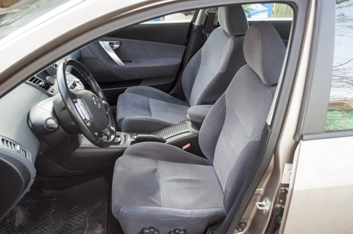Сиденья Nissan primera p12