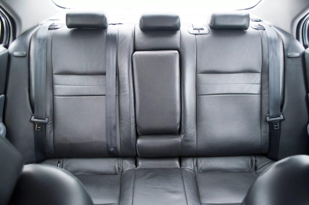 Nissan primera p12 заднее сиденье заднее