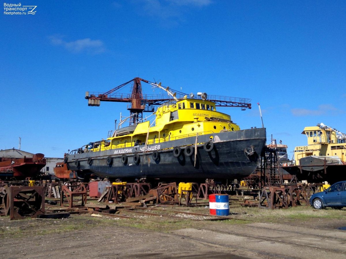 Академик Чебышев буксир