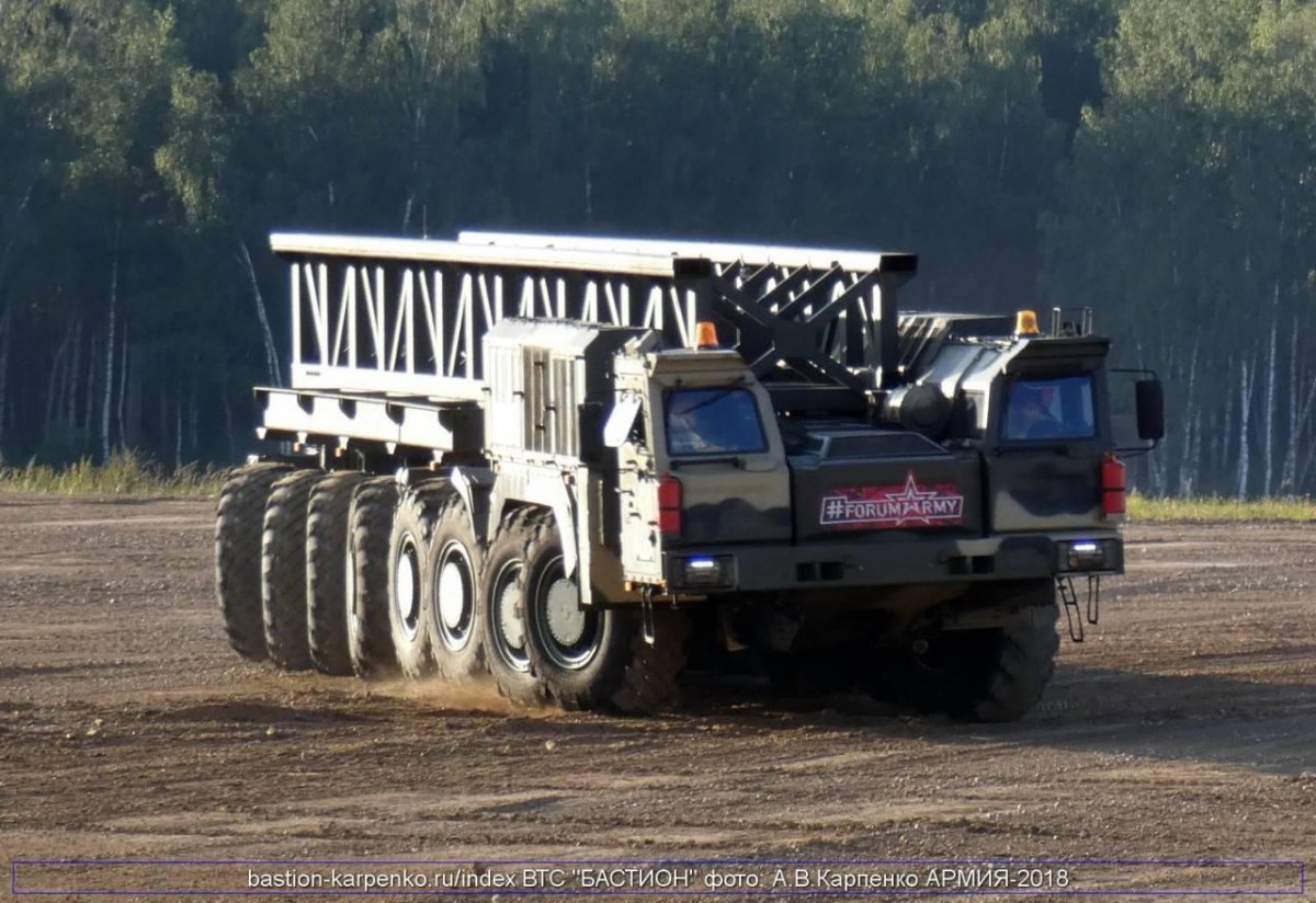 Специальное колёсное шасси КАМАЗ-7850 "платформа-о"