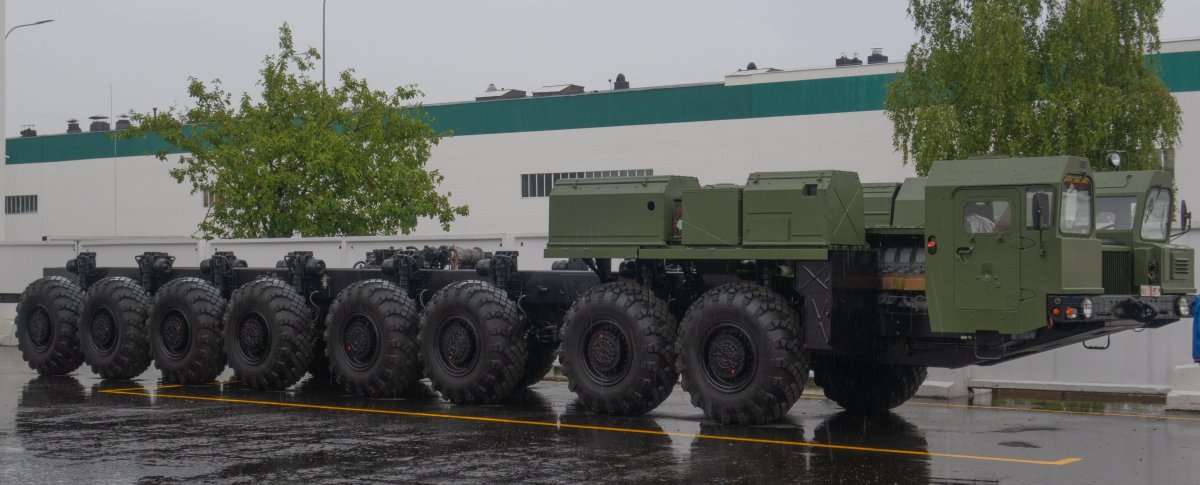 МЗКТ 79221 шасси